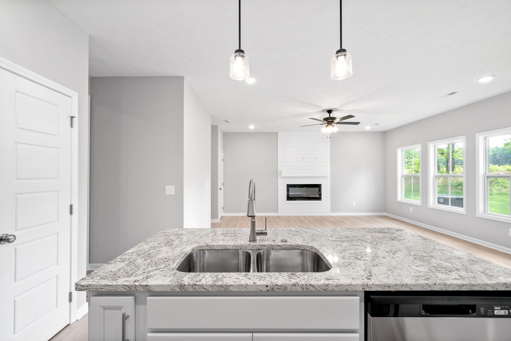 233 Wesson Road Clarksville, TN 37043 - Photo 10 of 28