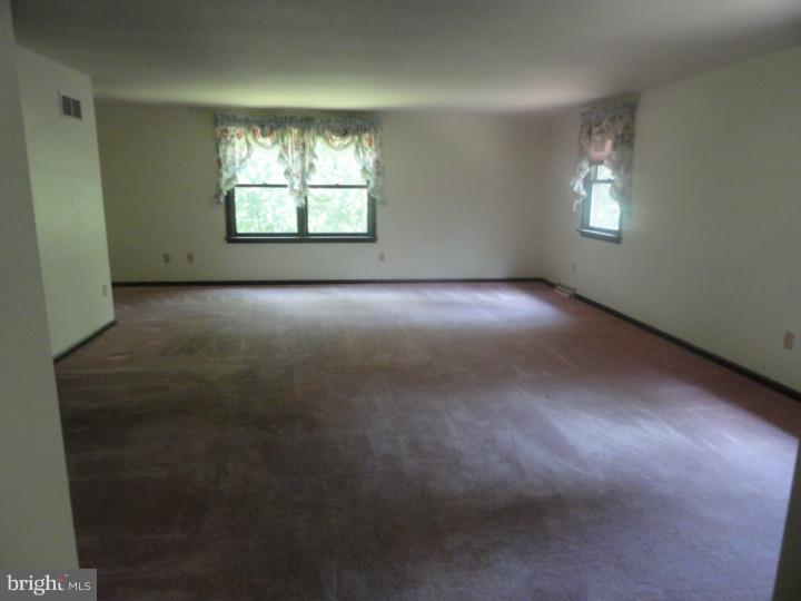 223 Knapp Road Lansdale, PA 19446 - Photo 11 of 25 Gallery Image 11
