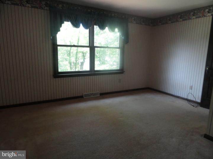 223 Knapp Road Lansdale, PA 19446 - Photo 17 of 25 Gallery Image 17