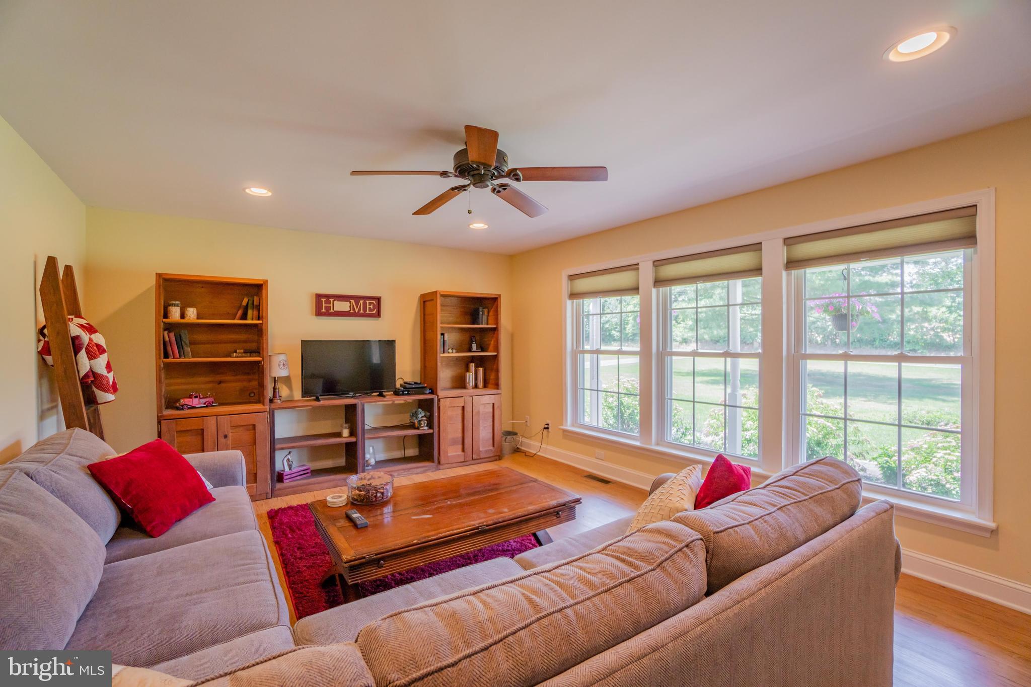 3750 Church Road Perkiomenville, PA 18074 - Photo 11 of 50 Living Room