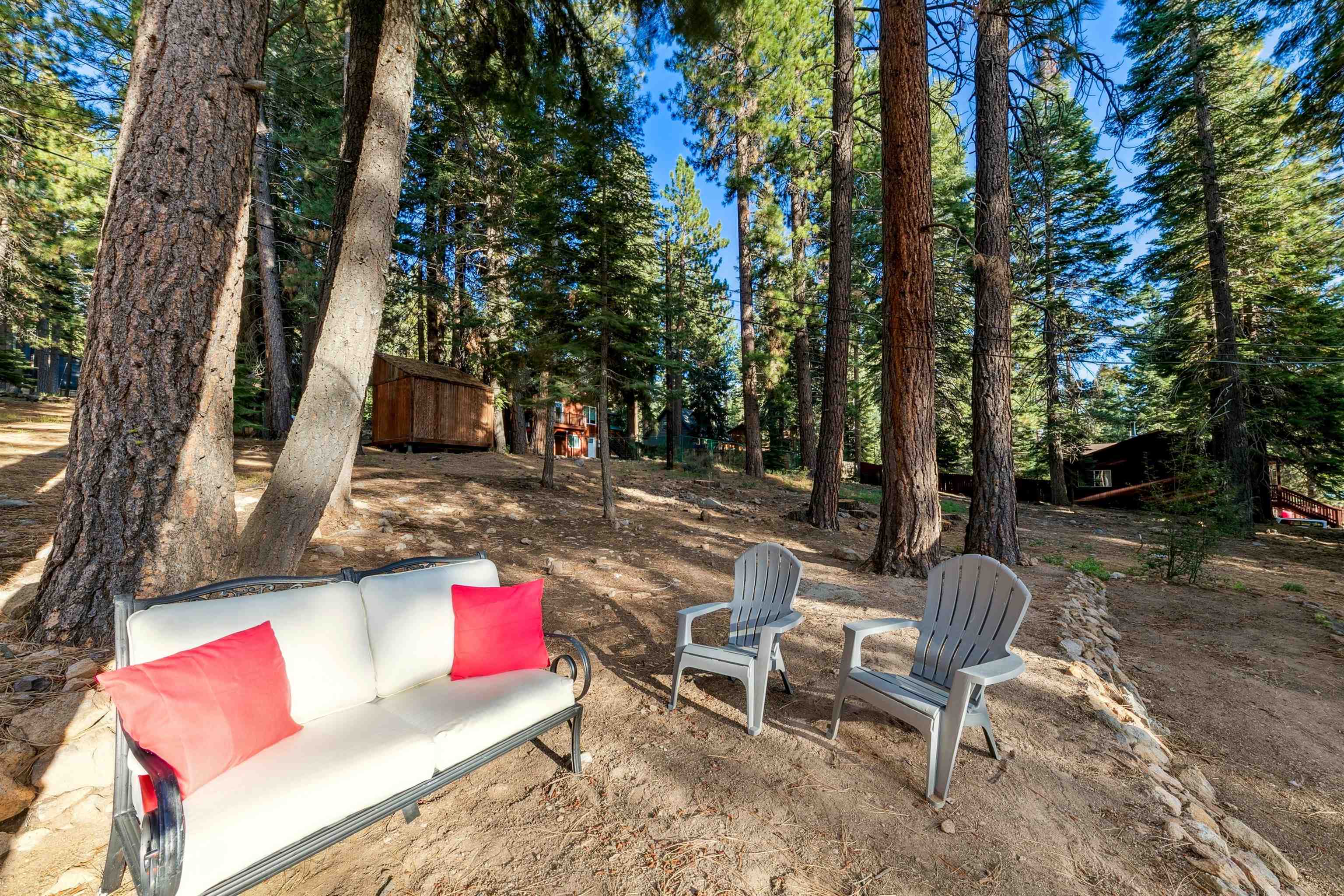11979 Pine Forest Road Truckee, CA 96161 - Photo 17 of 22 Gallery Image 17