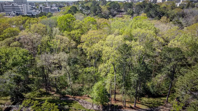 $78,500 | 200 Ridge Drive, Jackson, MS 39216