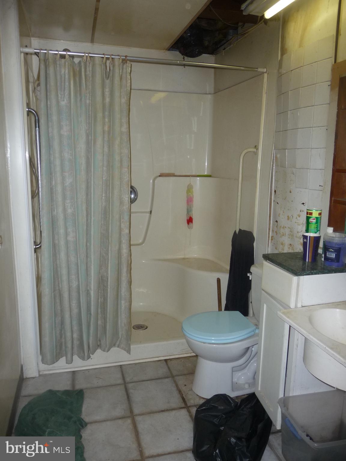 8618 Sandy Plains Road Baltimore, MD 21222 - Photo 4 of 14