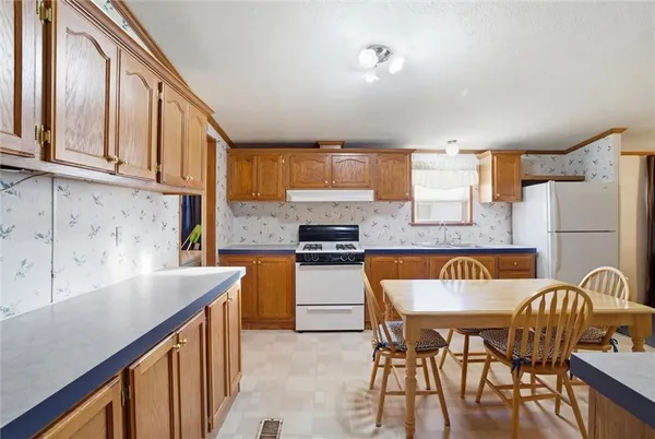 $59,900 | 735 Galaxy Drive, West Newton, PA 15089