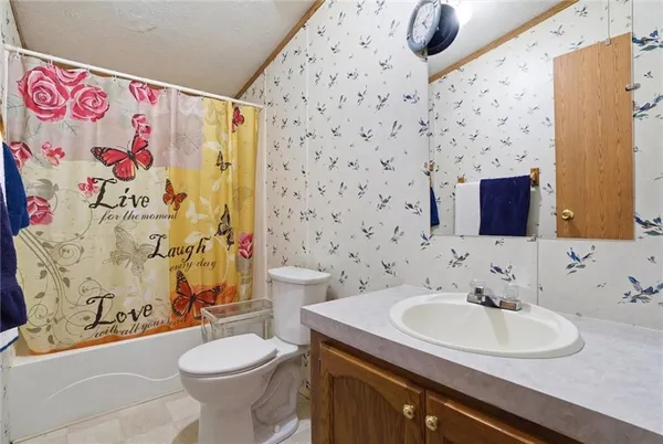 $59,900 | 735 Galaxy Drive, West Newton, PA 15089