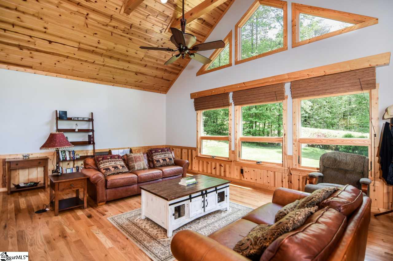 10 Table Rock Road Cleveland, SC 29635 - Photo 6 of 33