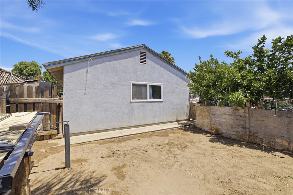 1490 Anderson Street Simi Valley, CA 93065 - Photo 31 of 37