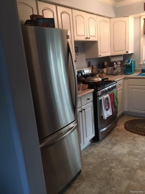 1400 North Maple Leaf Road Lapeer, MI 48446 - Photo 5 of 21