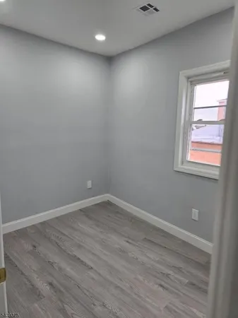 $1,900 | 8 Fleming Avenue, Newark, NJ 07105