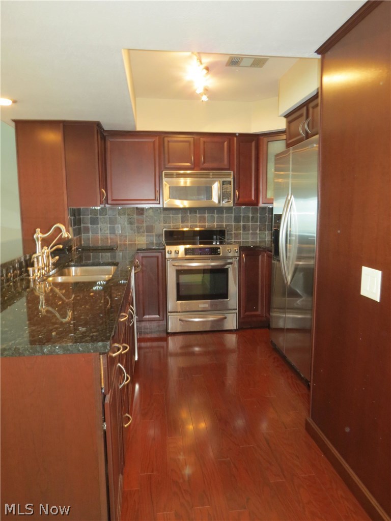1507 Cleveland Road East, Unit 417 Huron, OH 44839 - Photo 18 of 20 Gallery Image 18