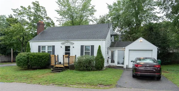 $399,000 | 28 Hayward Road, Warwick, RI 02888