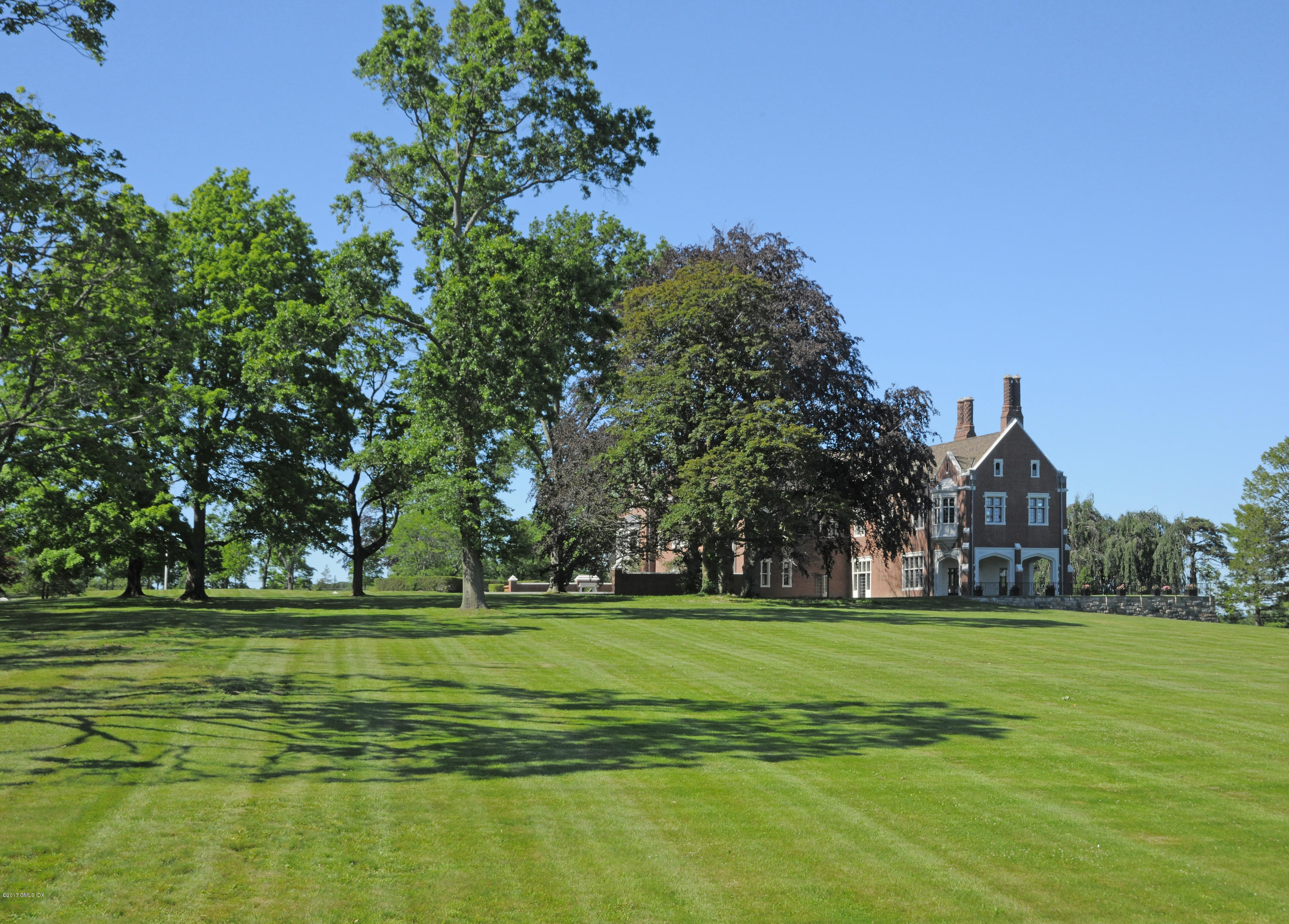 521 Round Hill Road Greenwich, CT 06831 - Photo 26 of 31 Side4