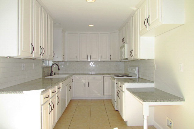 24602 Tarpon Lane Orange Beach, AL 36561 - Photo 10 of 40 Kitchen