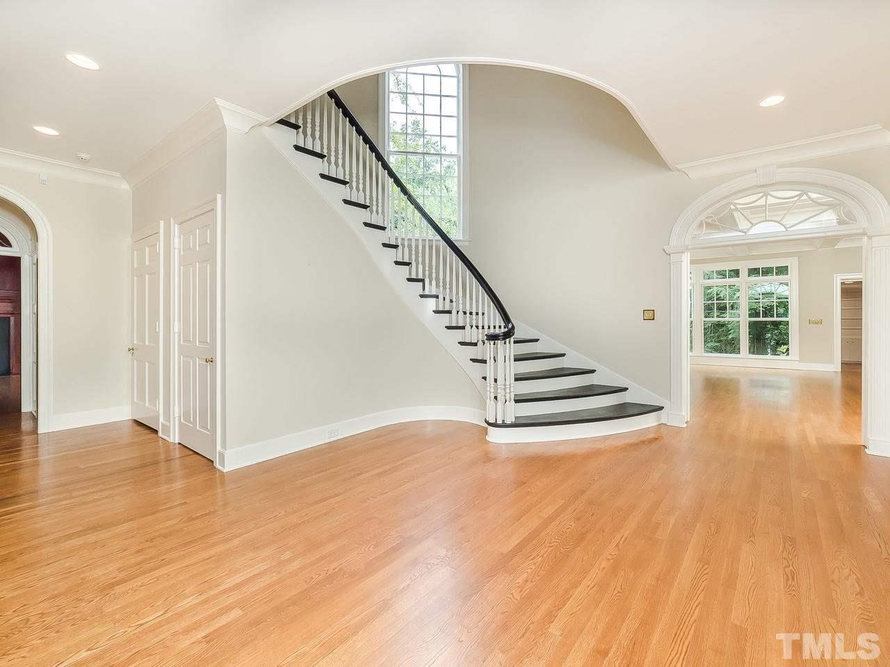 2419 Anderson Drive Raleigh, NC 27608 - Photo 5 of 30