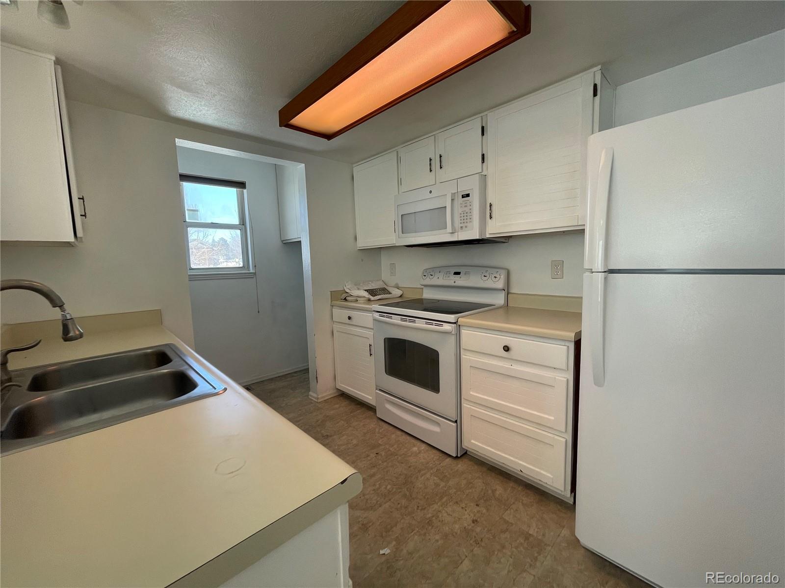 11305 Elm Drive Thornton, CO 80233 - Photo 6 of 21