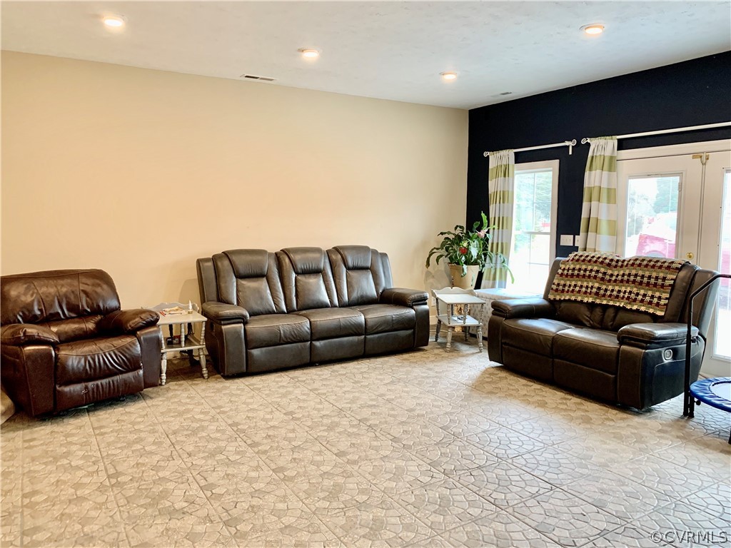 5201 Adkins Road Providence Forge, VA 23140 - Photo 30 of 34 Gallery Image 30