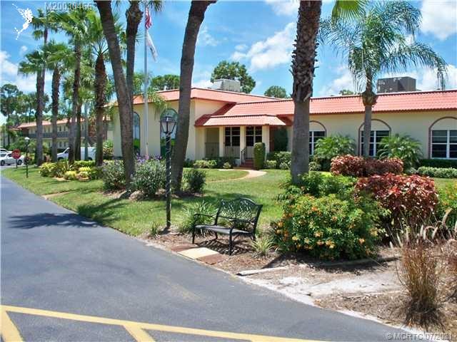 1905 Southwest Palm City Road, Unit I Stuart, FL 34994 - Photo 13 of 40 Gallery Image 13