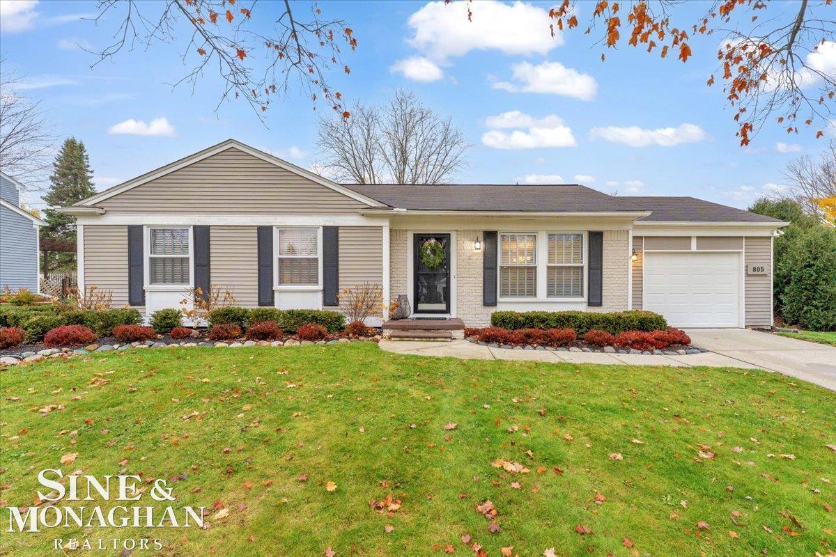 805 Bolinger Street Rochester Hills, MI 48307 - Photo 1 of 35