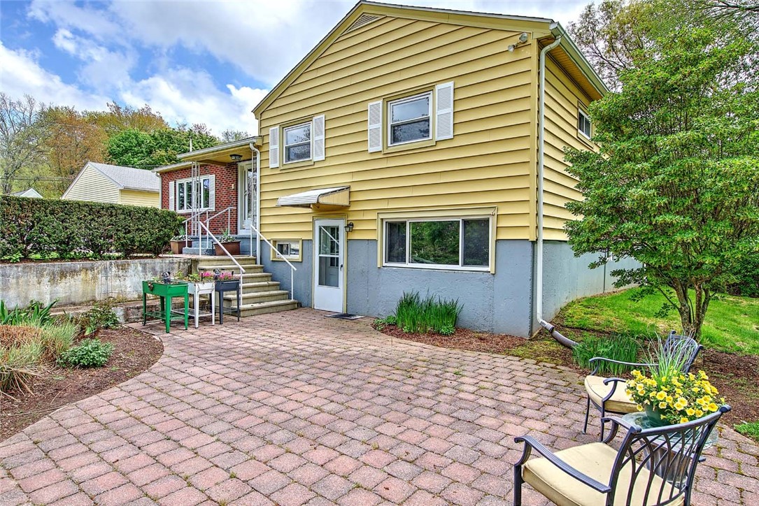 120 Grange Avenue Woonsocket, RI 02895 - Photo 36 of 50 2nd unit -own entrance