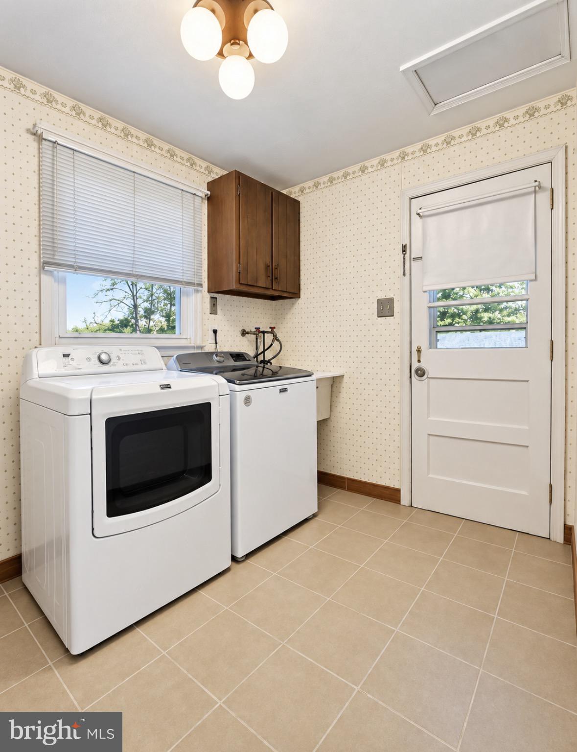 3 Stonebridge Road Cherry Hill, NJ 08003 - Photo 29 of 37 Laundry Room