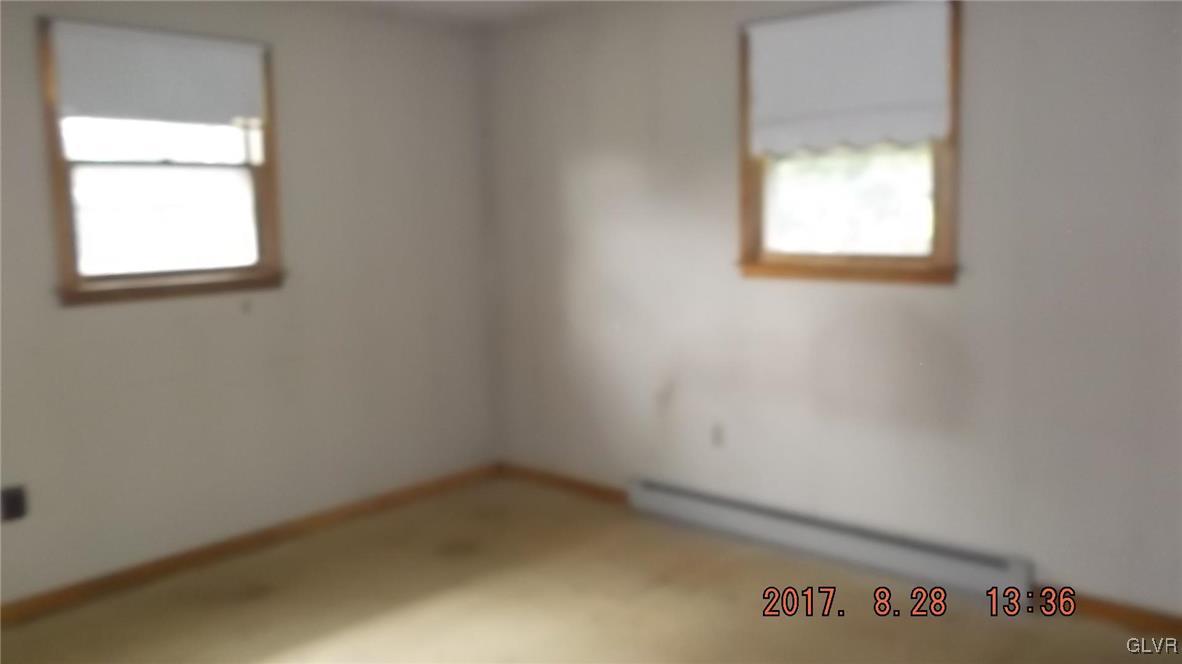 801 Bangor Road Nazareth, PA 18064 - Photo 7 of 10 an empty room with a window