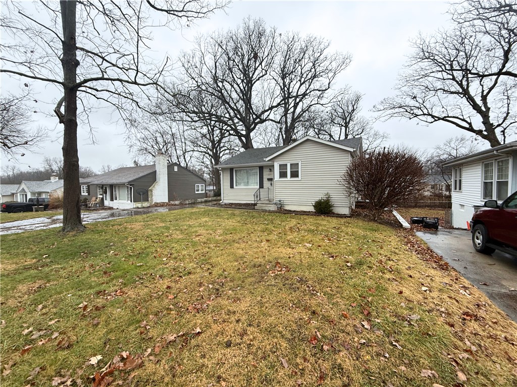 329 South Woodale Avenue Decatur, IL 62522 - Photo 2 of 24 Gallery Image 2
