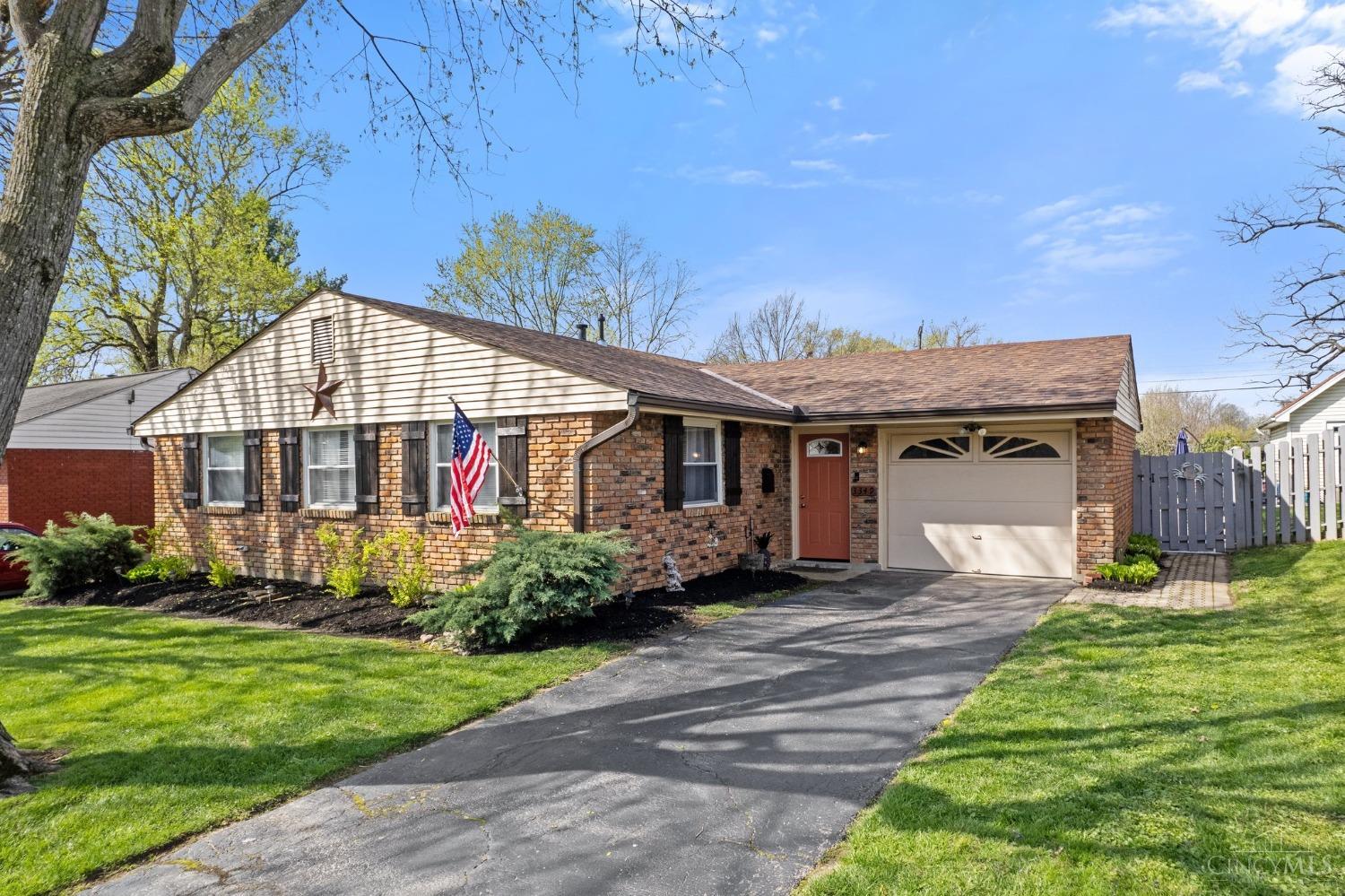 3349 Rio Grande Lane Newtown, OH 45244 - Photo 3 of 40
