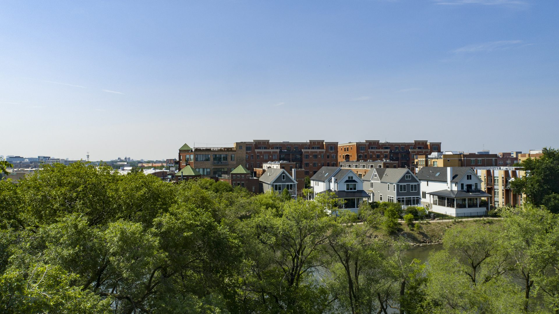 2235 West Oakdale Avenue, Unit 15C Chicago, IL 60618 - Photo 4 of 4