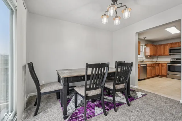 $329,000 | 1916 North Sandal Wood Drive, Yorktown, IN 47396