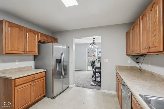 $329,000 | 1916 North Sandal Wood Drive, Yorktown, IN 47396