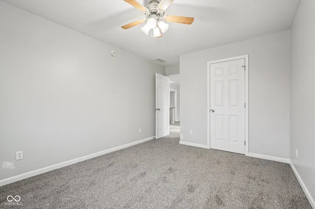 $329,000 | 1916 North Sandal Wood Drive, Yorktown, IN 47396