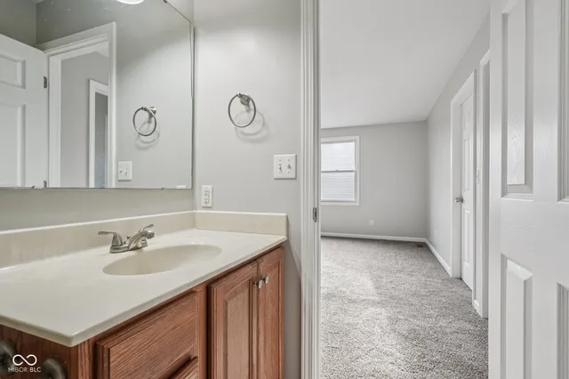 $329,000 | 1916 North Sandal Wood Drive, Yorktown, IN 47396