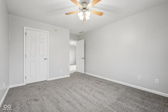 $329,000 | 1916 North Sandal Wood Drive, Yorktown, IN 47396