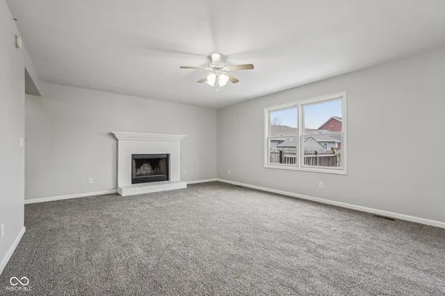 $329,000 | 1916 North Sandal Wood Drive, Yorktown, IN 47396