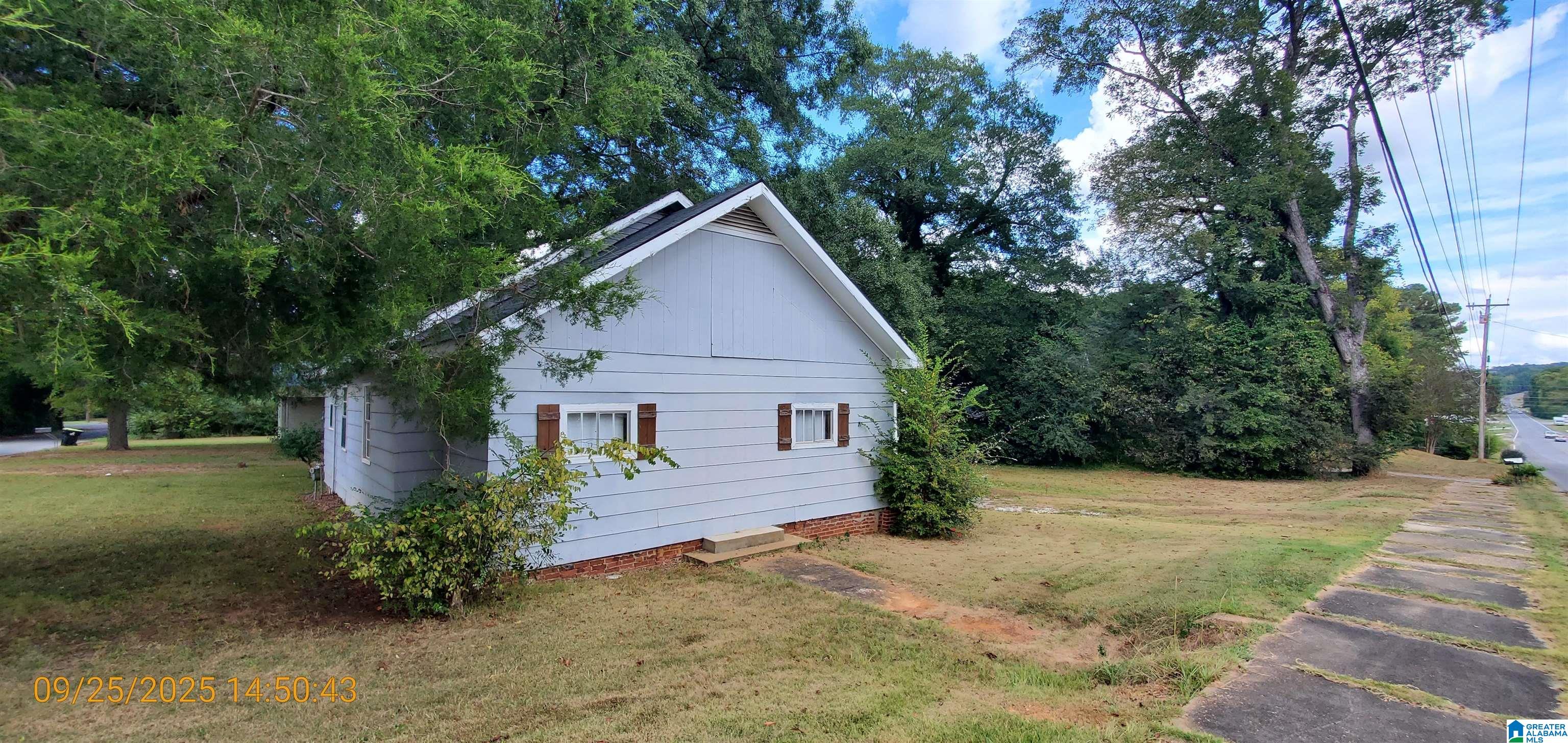 400 East 3rd Street Sylacauga, AL 35150 - Photo 3 of 10