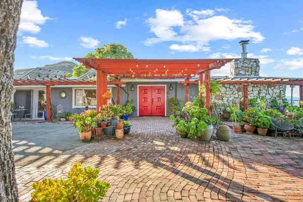 $1,090,000 | 440 Hillside Road, San Juan Bautista, CA 95045