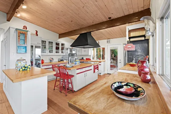 $1,090,000 | 440 Hillside Road, San Juan Bautista, CA 95045