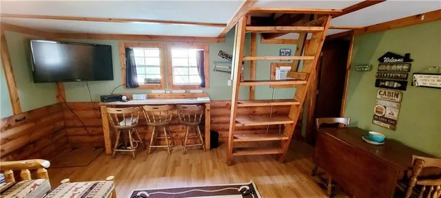 $235,000 | 61 North Lakeview Road, Mapleton, KS 66754