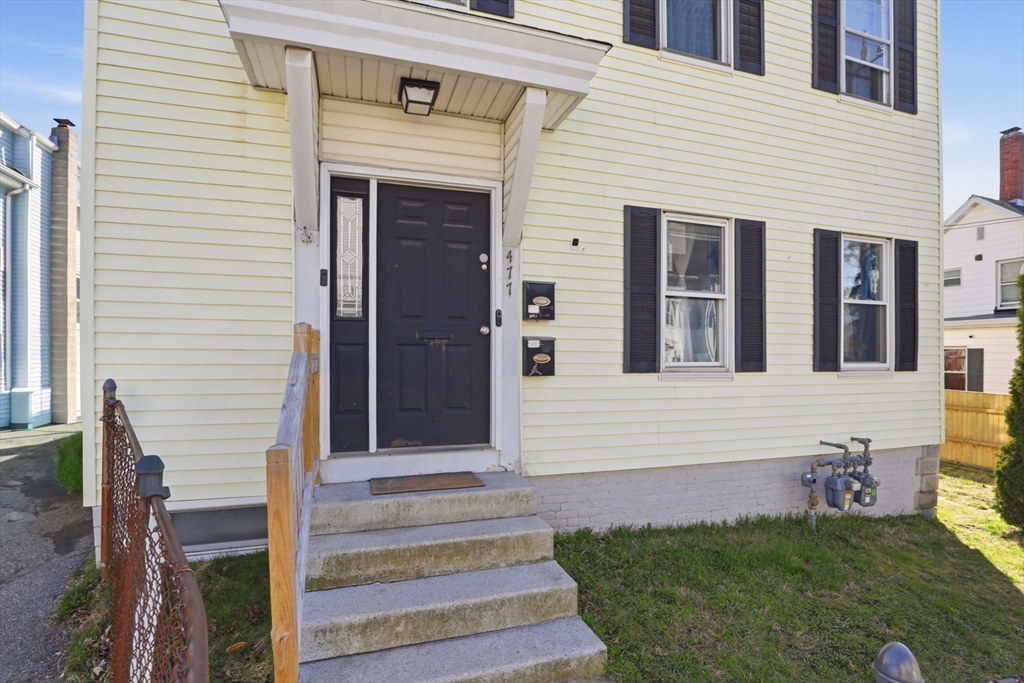477 Palmer Street Fall River, MA 02721 - Photo 2 of 31