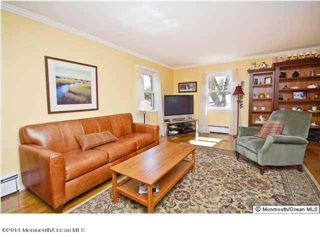 1309 Gully Road Neptune, NJ 07753 - Photo 5 of 24 Living Room