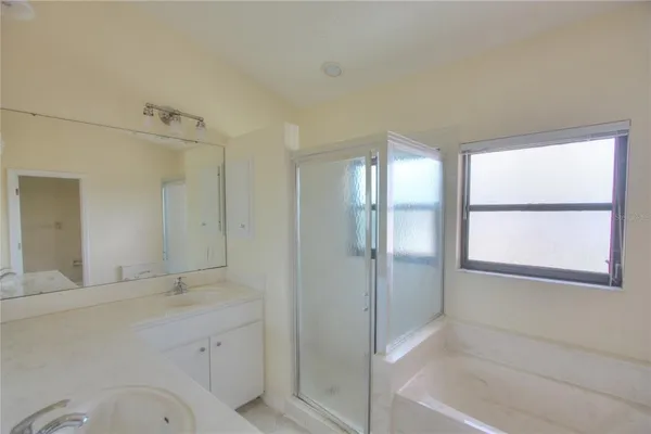 $3,195 | 6907 Ranch Road, Sarasota, FL 34243