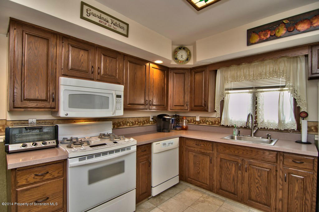 531 Green Ridge Street Scranton, PA 18509 - Photo 13 of 50 Gallery Image 13