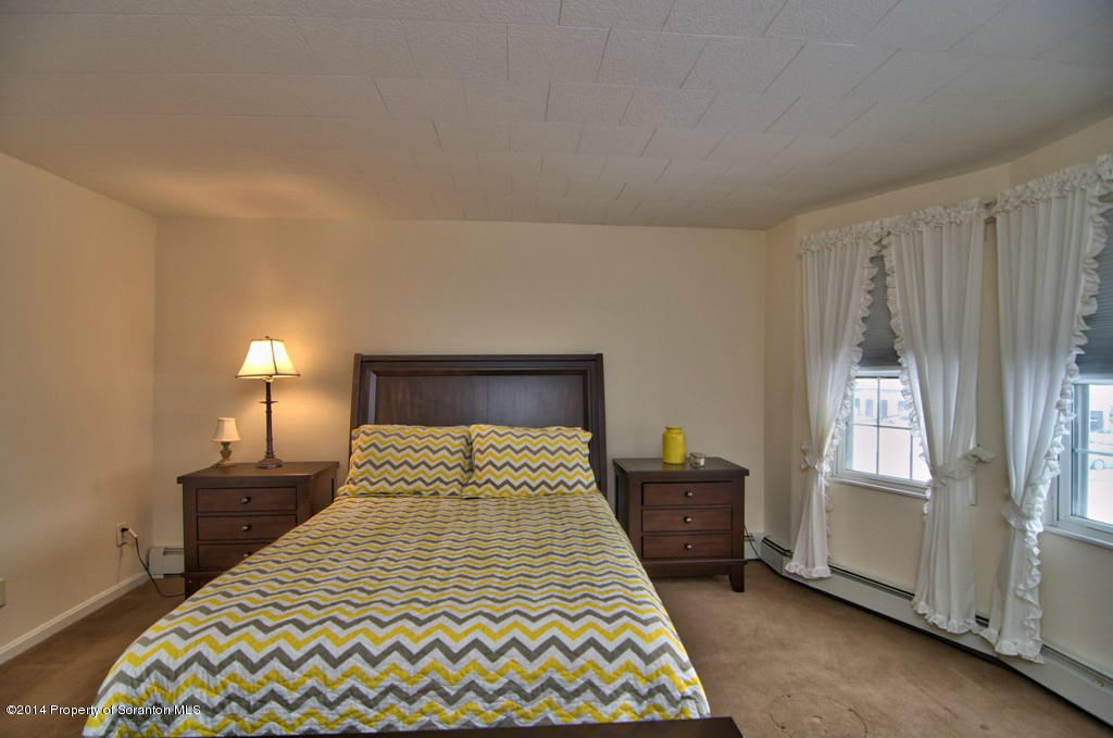 531 Green Ridge Street Scranton, PA 18509 - Photo 17 of 50 Gallery Image 17