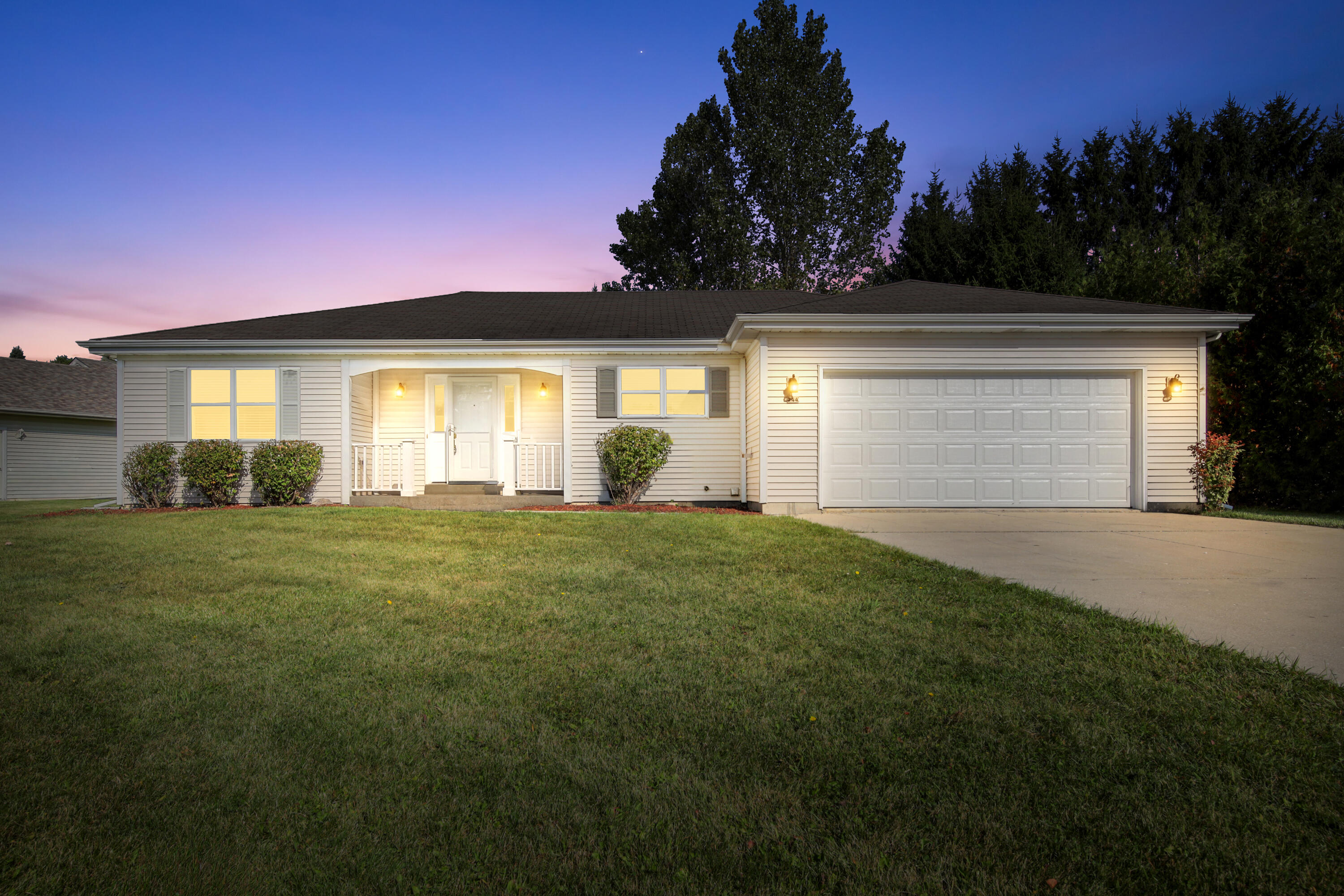 744 ridge view dr-1