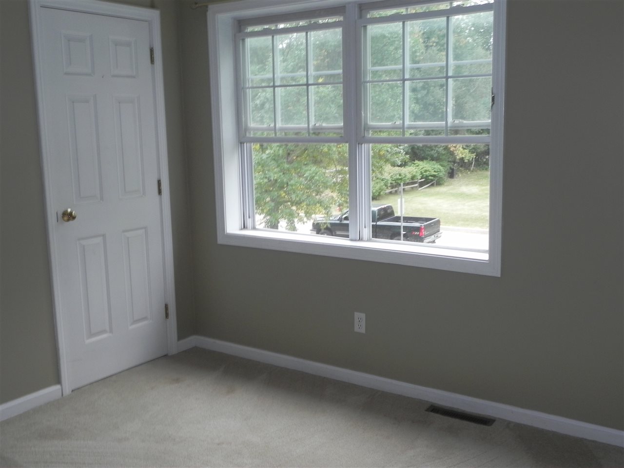 40 Field Ridge Drive Milton, VT 05468 - Photo 18 of 29 Gallery Image 18
