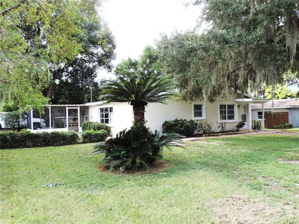 1422 Parker Road Lakeland, FL 33811 - Photo 1 of 1 Front exterior!