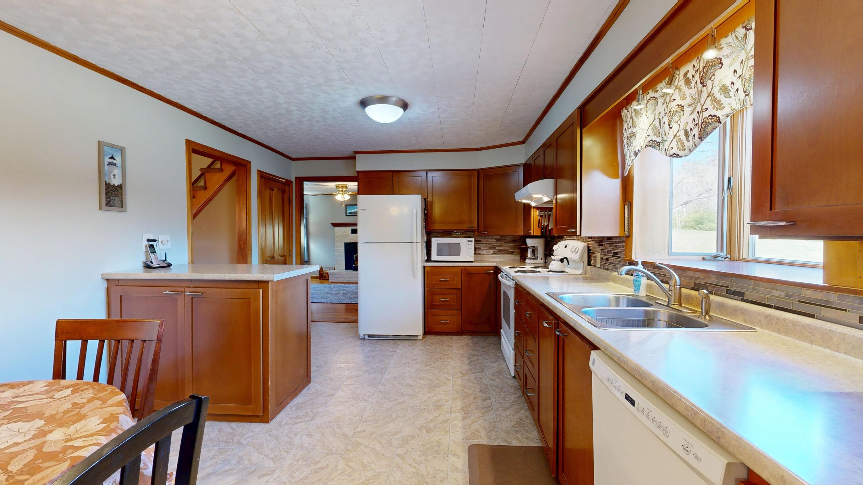 868 Paris Road Hebron, ME 04238 - Photo 13 of 96 868-Paris-Road-04282026_101719