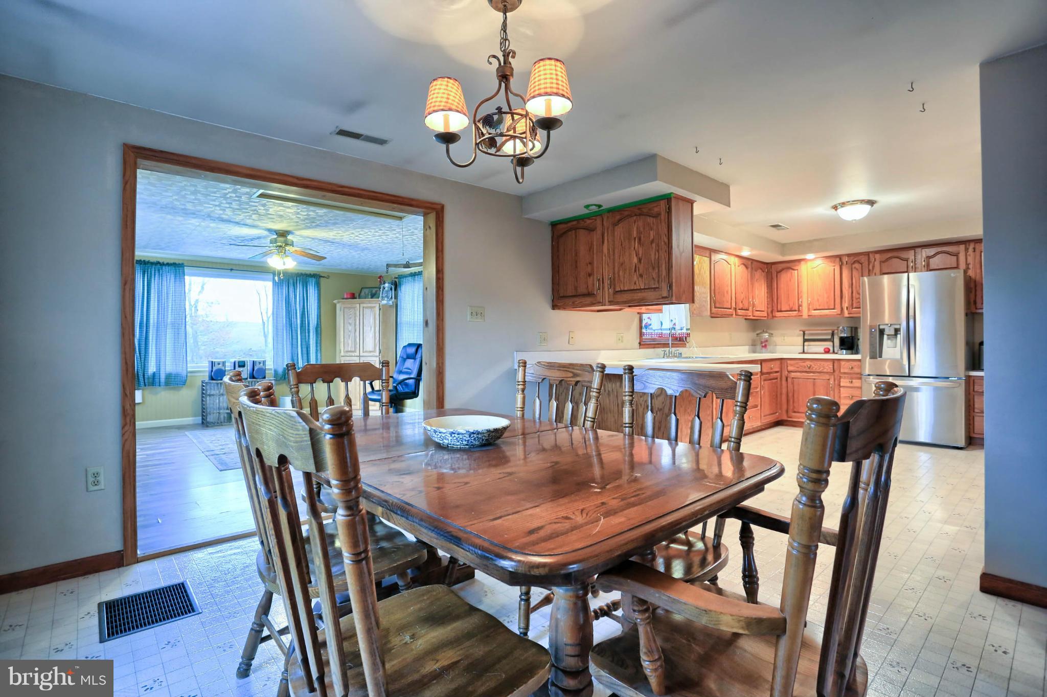 263 Neil Road Shippensburg, PA 17257 - Photo 6 of 30 Dining Room