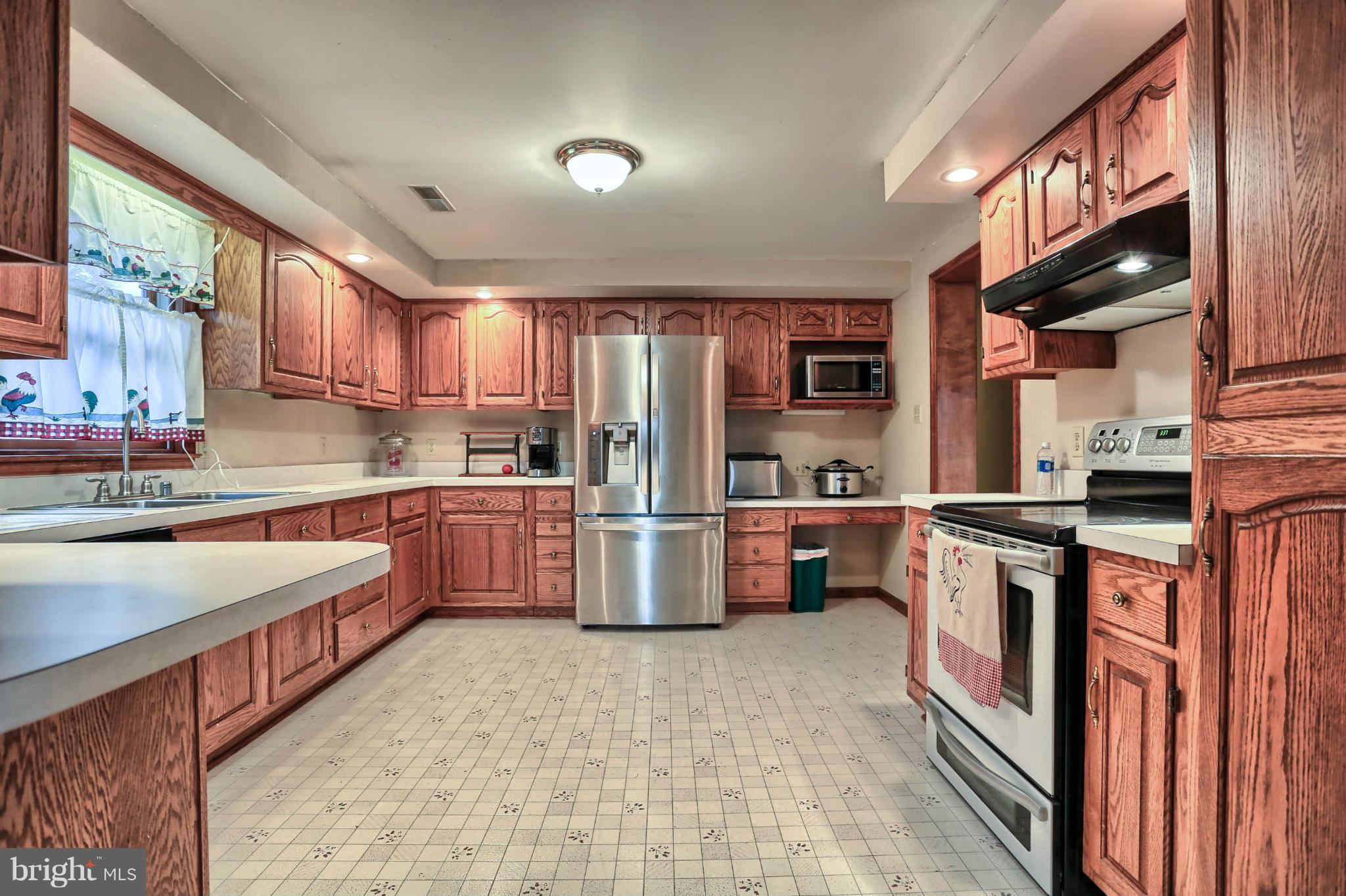 263 Neil Road Shippensburg, PA 17257 - Photo 7 of 30 Kitchen