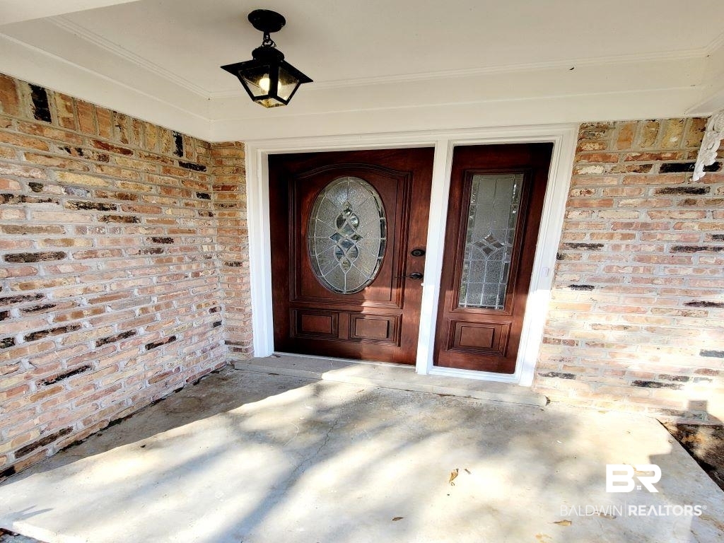 1605 Regency Drive Mobile, AL 36693 - Photo 2 of 18